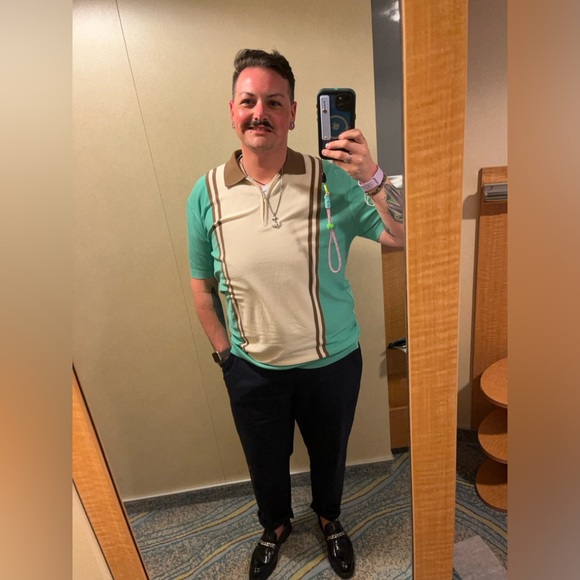 Meet your Posher, Sawyer - Picture 2 of 5